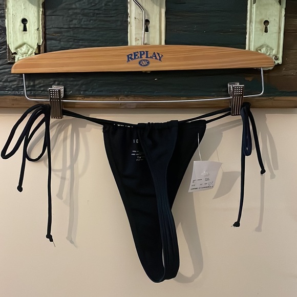 2/$25 Betty Jade Black Thong Swim Bottom Size XL - Picture 7 of 11